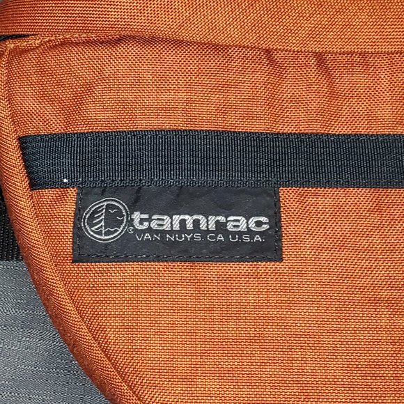 Super adorable orange tamrac bag - Picture 3 of 6